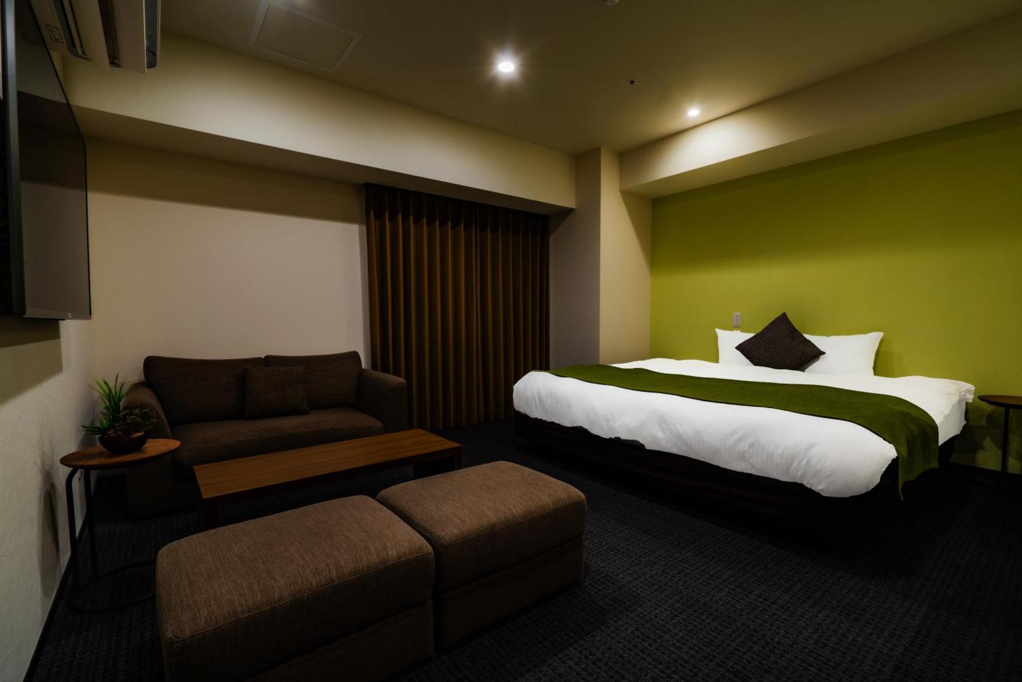 Randor Hotel Sapporo Suites Cameră foto A room at the hotel