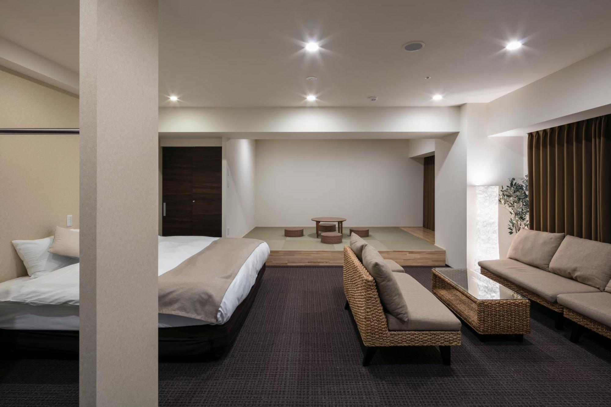 Randor Hotel Sapporo Suites Cameră foto A room at the hotel